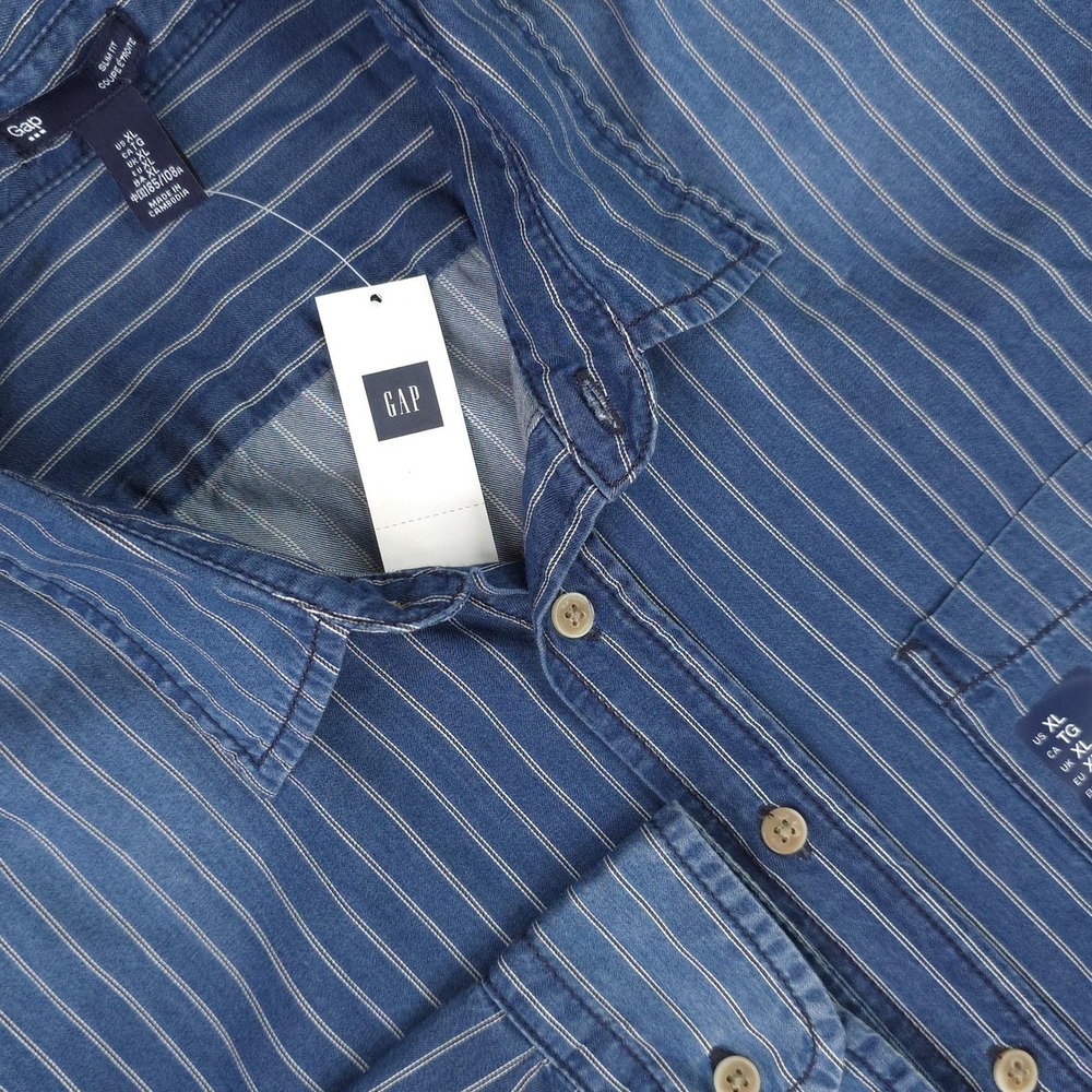 Gap Mens XL Blue Stripe Chambray Long Sleeve Button Up Slim Fit Shirt 984886-01